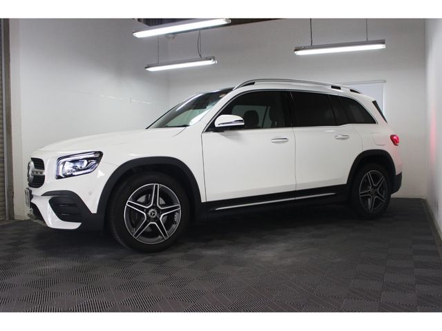 MERCEDES BENZ GLB