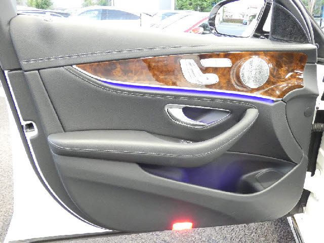MERCEDES BENZ E class sedan