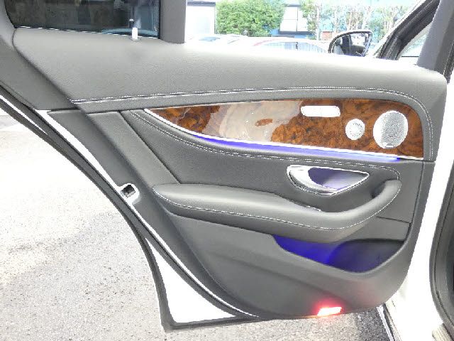 MERCEDES BENZ E class sedan
