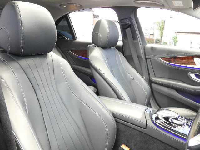 MERCEDES BENZ E class sedan