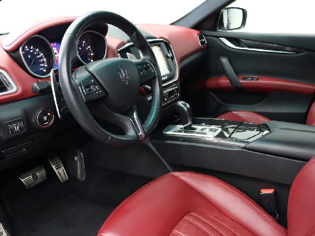 MASERATI GHIBLI Sedan