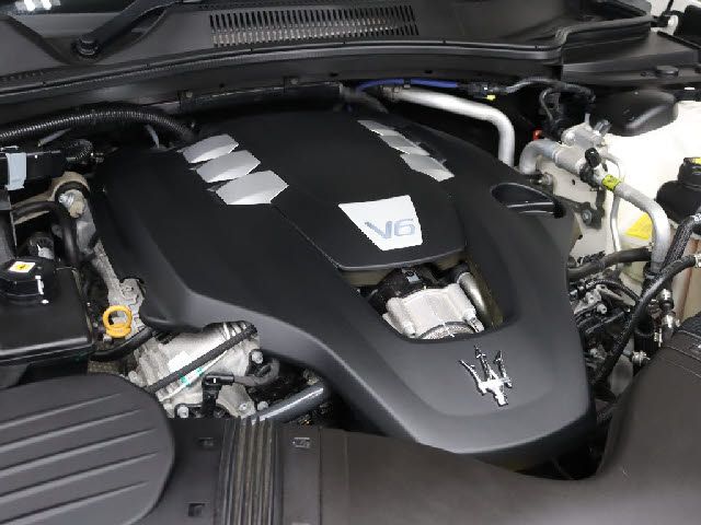 MASERATI GHIBLI Sedan