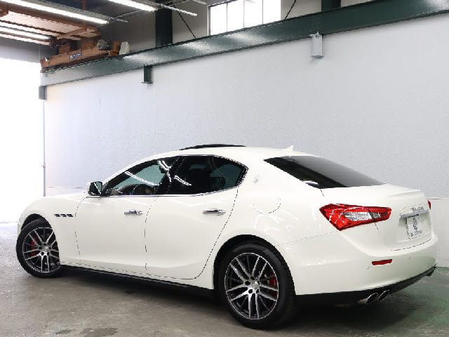 MASERATI GHIBLI Sedan