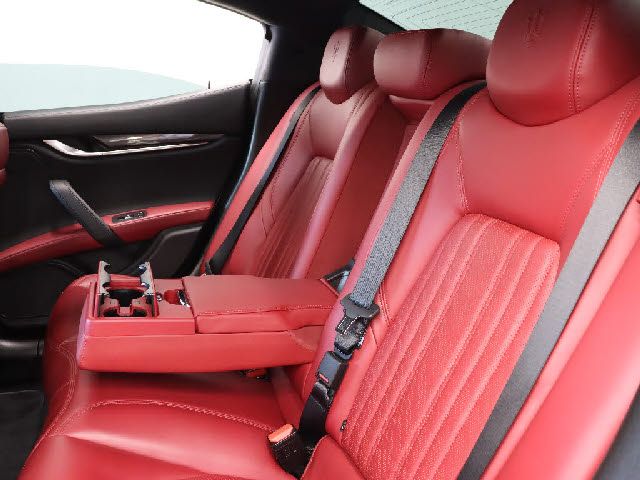 MASERATI GHIBLI Sedan