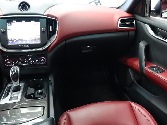 MASERATI GHIBLI Sedan