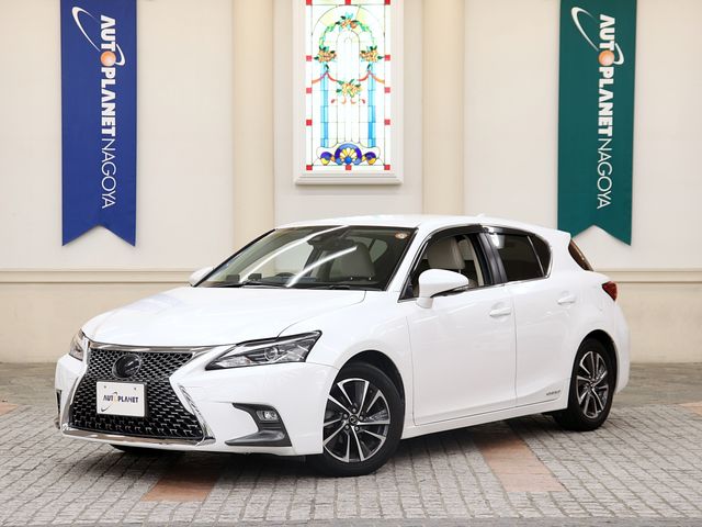 LEXUS CT200h