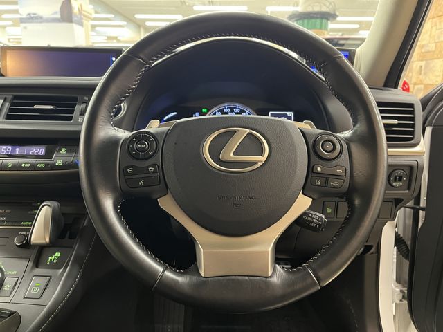 LEXUS CT200h