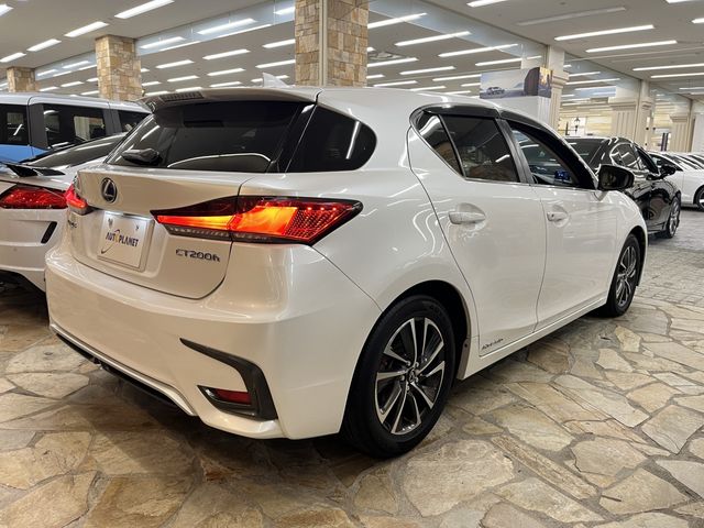 LEXUS CT200h