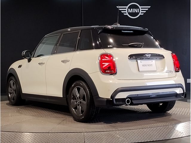 MINI COOPER D 5DOOR