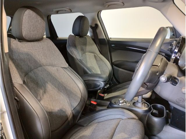 MINI COOPER D 5DOOR