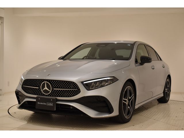 MERCEDES BENZ A class sedan