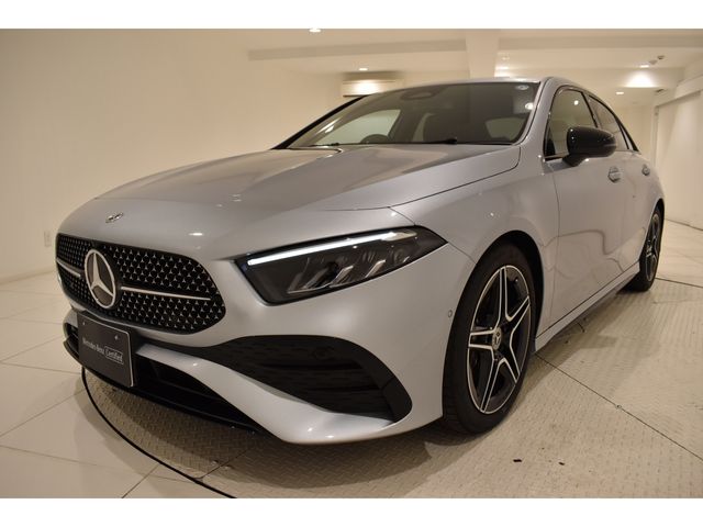 MERCEDES BENZ A class sedan