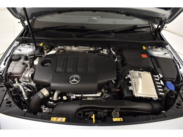MERCEDES BENZ A class sedan