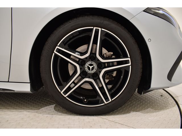 MERCEDES BENZ A class sedan