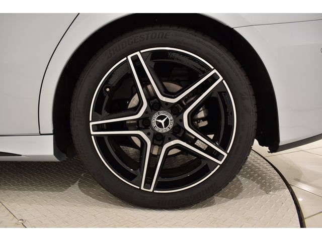MERCEDES BENZ A class sedan