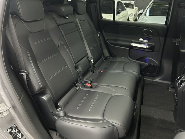 MERCEDES BENZ EQB