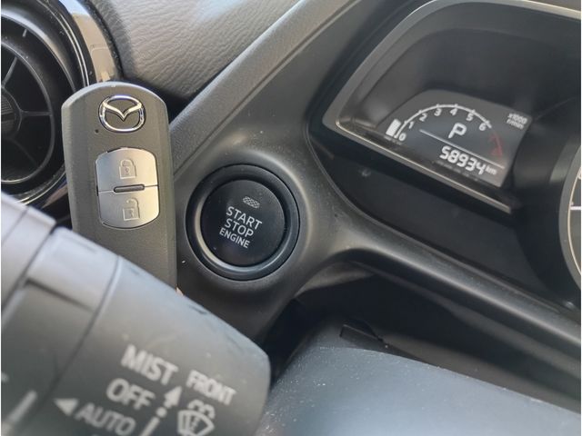 MAZDA2