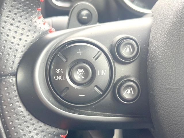 BMW MINI CROSSOVER