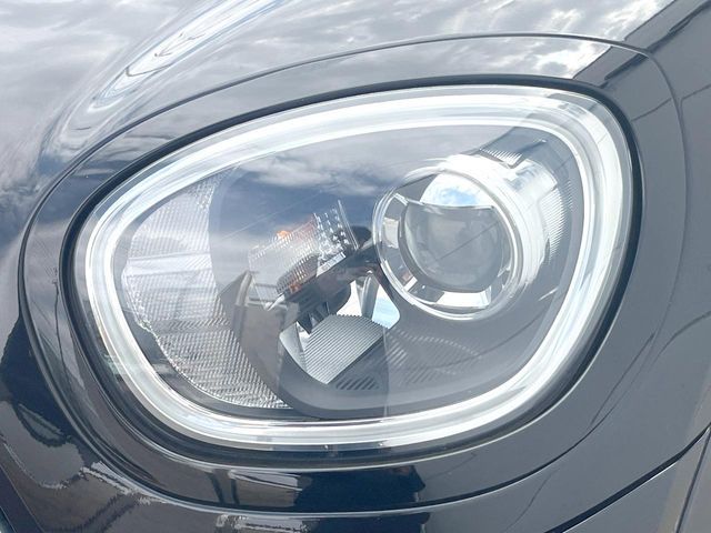 BMW MINI CROSSOVER
