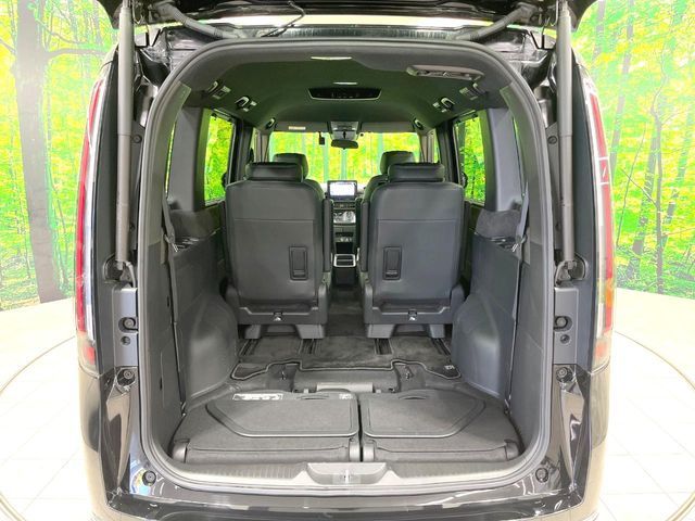STEPWAGON e:HEV SPADA