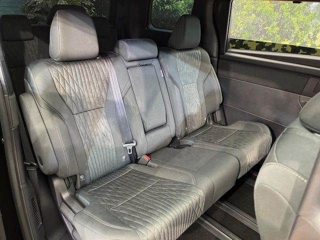 ALPHARD hybrid 4WD