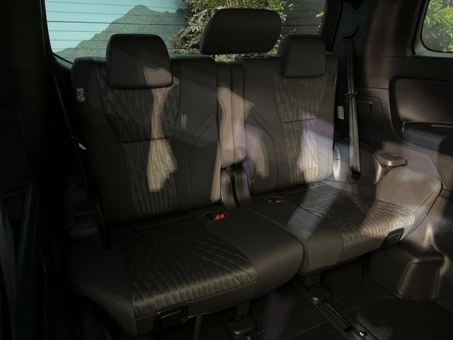 ALPHARD hybrid 4WD