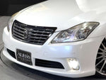 CROWN sedan