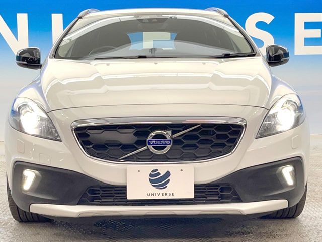 VOLVO V40 CROSS COUNTRY
