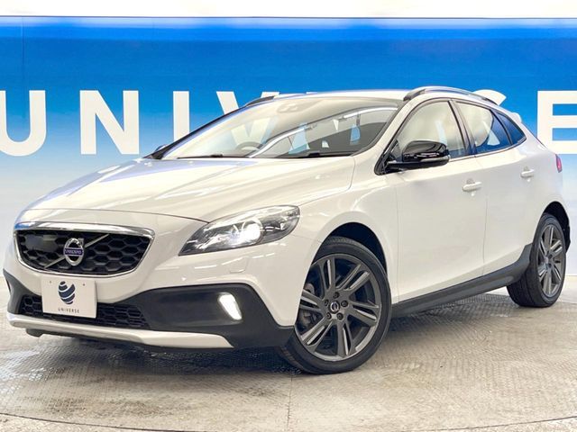 VOLVO V40 CROSS COUNTRY