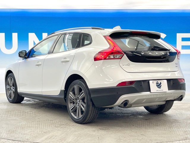 VOLVO V40 CROSS COUNTRY