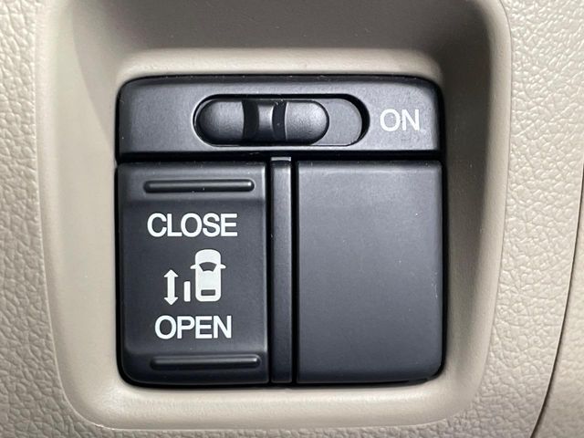 N BOX
