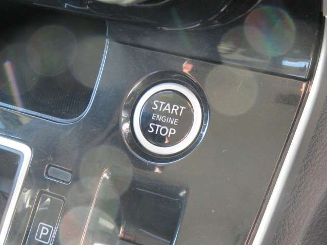 SERENA  S-HYBRID 4WD
