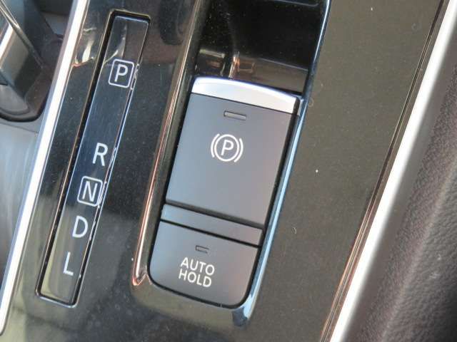 SERENA  S-HYBRID 4WD