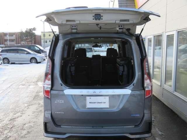 SERENA  S-HYBRID 4WD