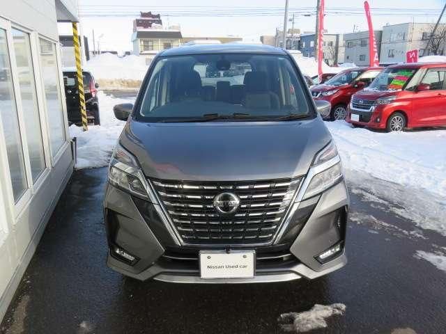 SERENA  S-HYBRID 4WD