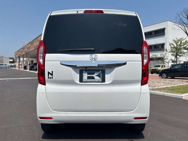 N BOX