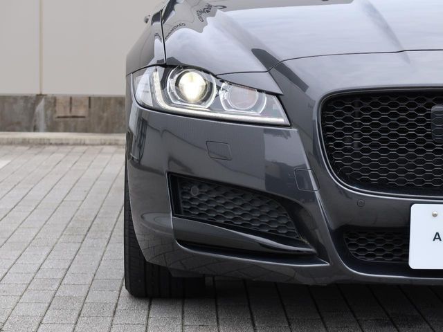 JAGUAR XFseries