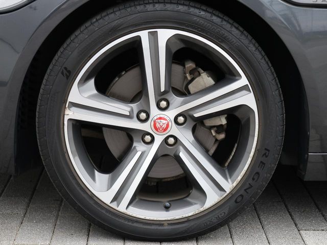 JAGUAR XFseries