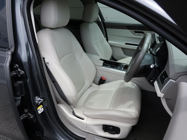JAGUAR XFseries