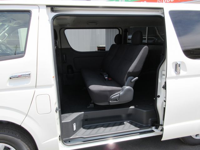 HIACE van 4WD