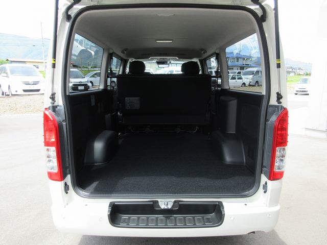 HIACE van 4WD