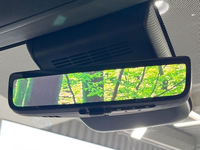 ALPHARD hybrid