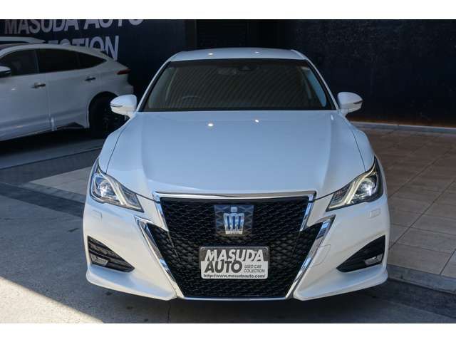 CROWN sedan hybrid 4WD