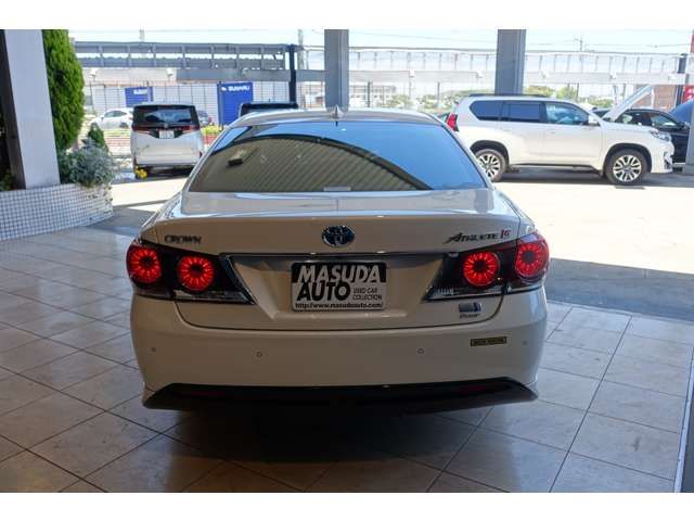 CROWN sedan hybrid 4WD