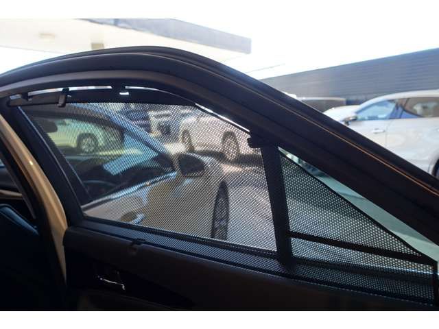 CROWN sedan hybrid 4WD
