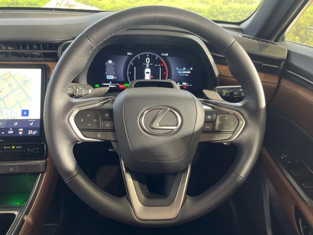 LEXUS LBX