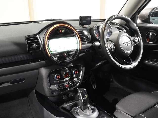 MINI COOPER S CLUBMAN