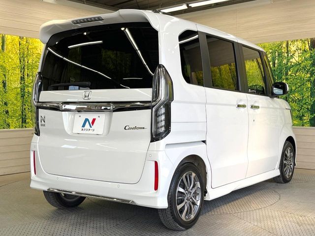 N BOX CUSTOM