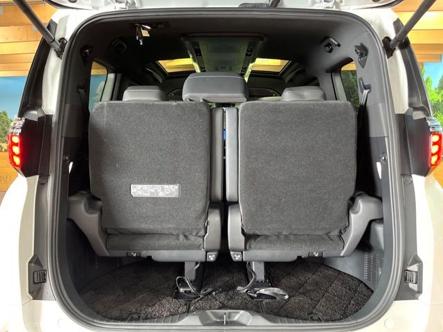 ALPHARD hybrid 4WD