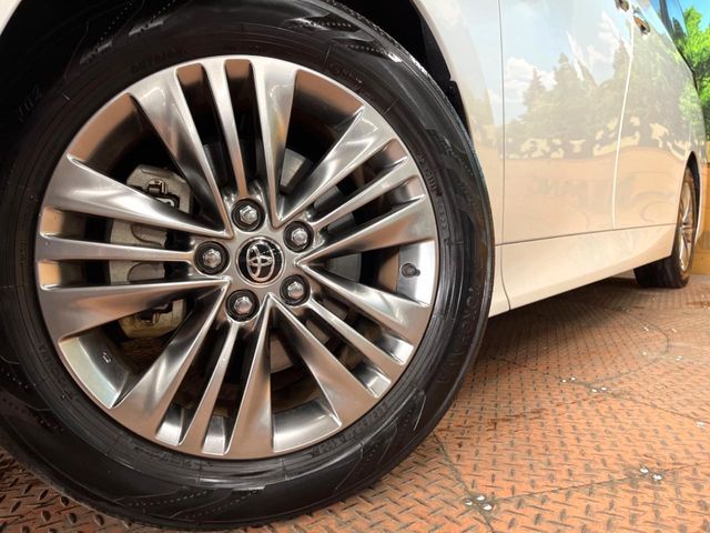 ALPHARD hybrid 4WD